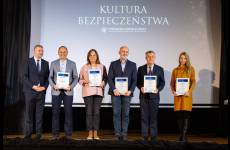 20251119_RS_ROBS2627_original